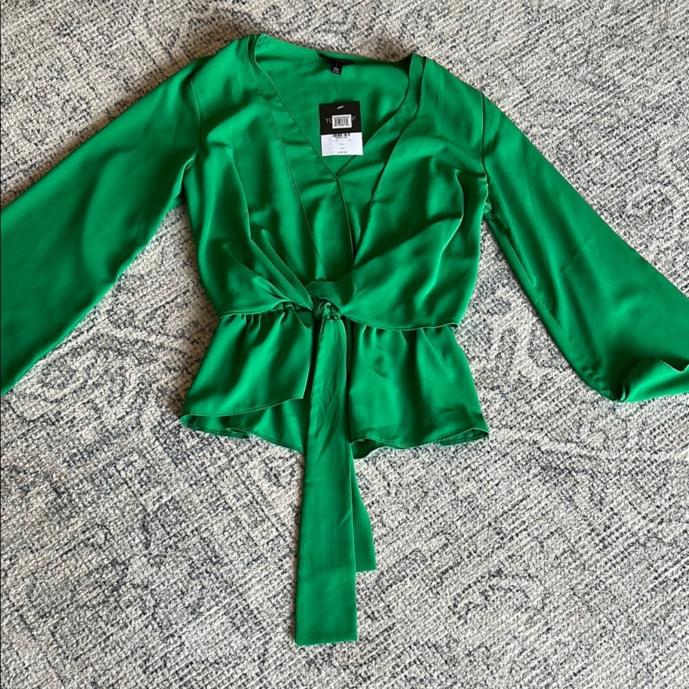Topshop Green Long Sleeve Tie Front Peplum Blouse